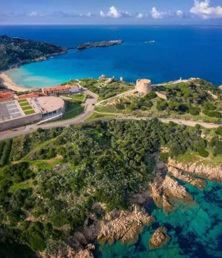 Accogliente Trilocale A Santa Teresa Gallura